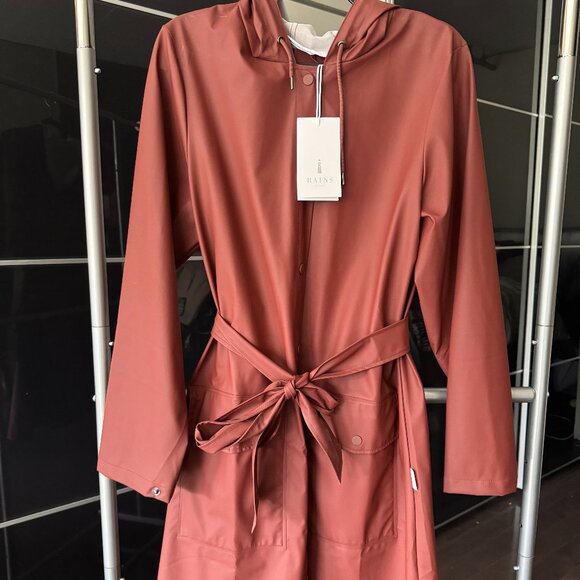 RAINS Raincoat Curve Long Belted Jacket  Maroon - Picture 2 of 14